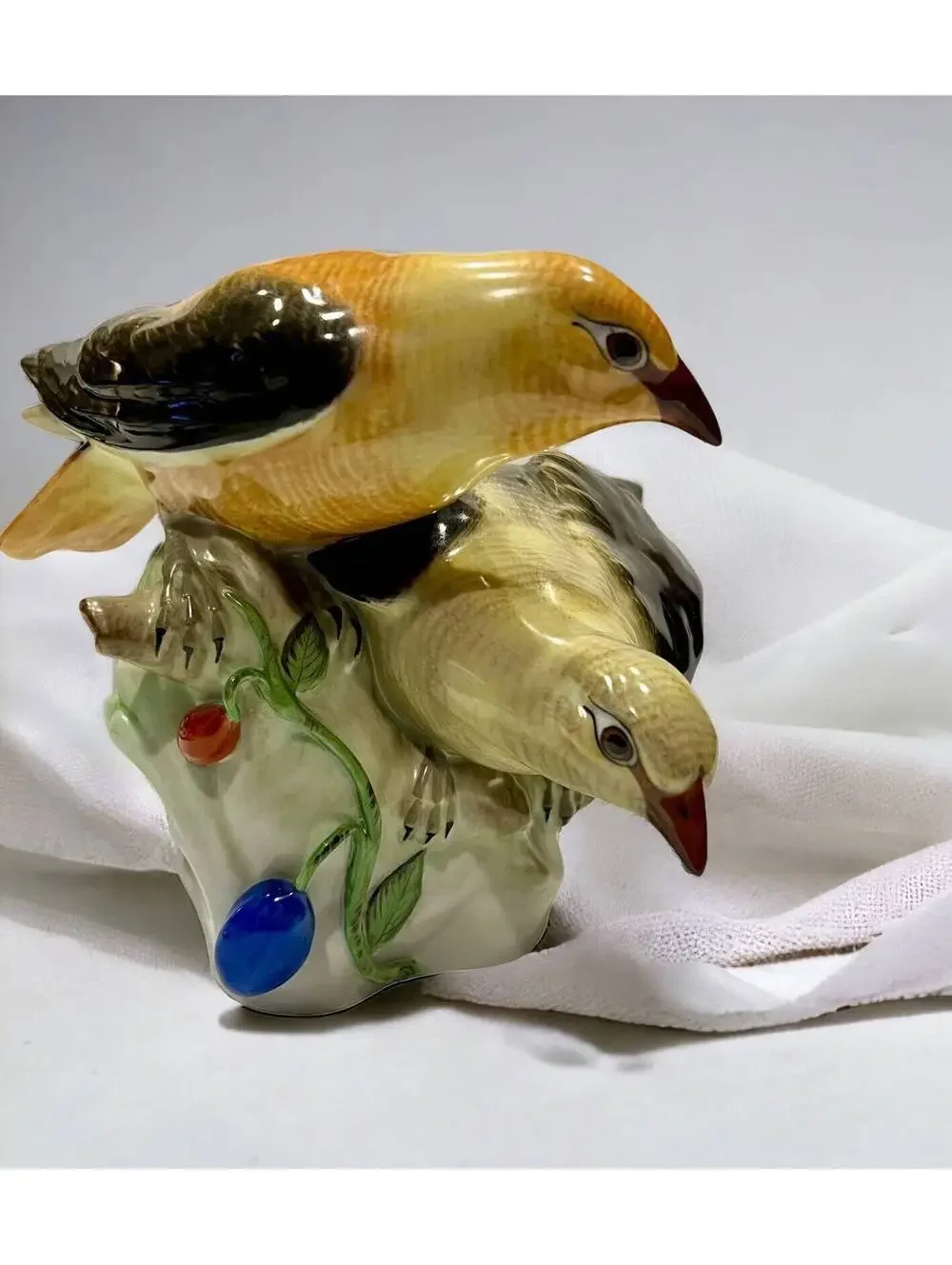 Herend Hungary Large Pair of Fidelity Burds on Branch Fruit Free US Shipping